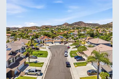 39638 Bayonne Place, Murrieta, CA 92562 - Photo 53