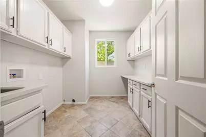 39638 Bayonne Place, Murrieta, CA 92562 - Photo 25