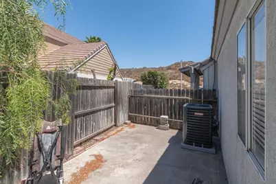 23917 Five Tribes Trail, Murrieta, CA 92562 - Photo 21