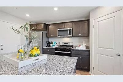 31112 Maple Bark Drive, Winchester, CA 92596 - Photo 5