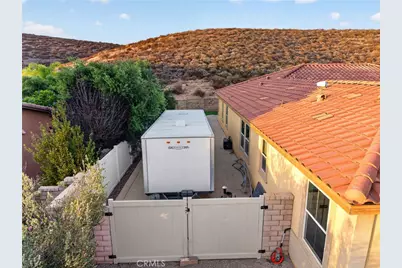 32696 Cougar Pass Court, Winchester, CA 92596 - Photo 29