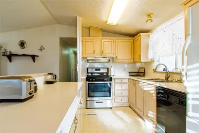 768 N Buena Vista, Hemet, CA 92543 - Photo 7