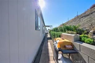 38012 Calle Quedo, Murrieta, CA 92562 - Photo 37