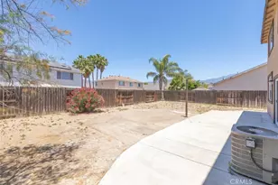24861 Loire Ct, Hemet, CA 92544 - Photo 31