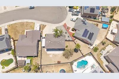 24861 Loire Court, Hemet, CA 92544 - Photo 37
