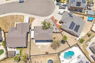 24861 Loire Ct, Hemet, CA 92544 - Photo 37
