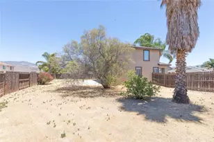 24861 Loire Ct, Hemet, CA 92544 - Photo 29