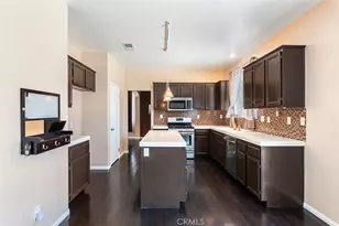 24861 Loire Ct, Hemet, CA 92544 - Photo 11