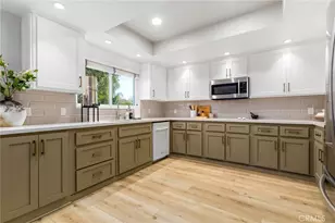 23039 Blue Bird Dr, Canyon Lake, CA 92587 - Photo 13