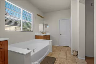 30505 Canyon Hills, Lake Elsinore, CA 92532 - Photo 23