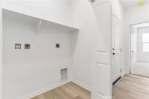 1222 Creighton Cir, Perris, CA 92571 - Photo 25