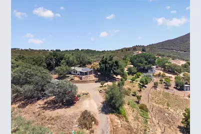 17535 Bear Valley Lane, Escondido, CA 92027 - Photo 3