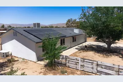 22634 Little Beaver, Apple Valley, CA 92308 - Photo 1
