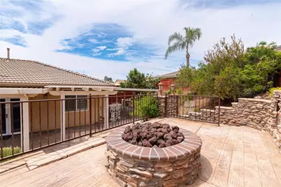 215 Gamez, Hemet, CA 92545 - Photo 37