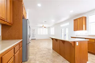 215 Gamez, Hemet, CA 92545 - Photo 9