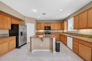 31544 Borega, Murrieta, CA 92563 - Photo 9