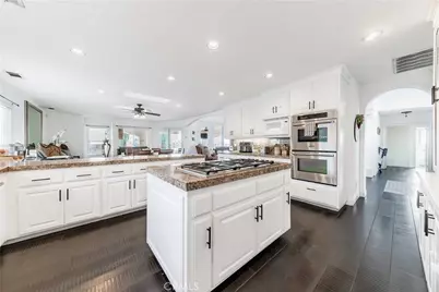 20491 Carancho Rd, Temecula, CA 92590 - Photo 13