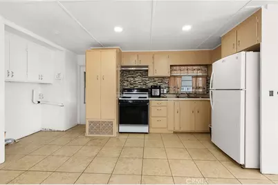 4400 W Florida Avenue #271, Hemet, CA 92545 - Photo 17