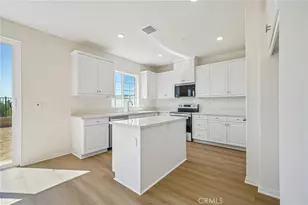 5014 Napoli Wy, Lake Elsinore, CA 92530 - Photo 11