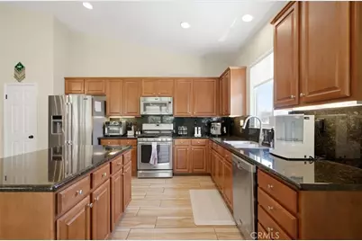 13647 Silver Stirrup Dr, Corona, CA 92883 - Photo 19