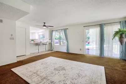 30096 Via Velez, Temecula, CA 92592 - Photo 9