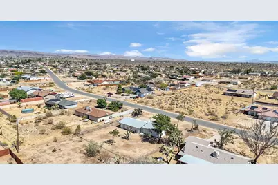 58349 Pimlico Street, Yucca Valley, CA 92284 - Photo 11