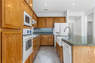 35841 Avignon Ct, Winchester, CA 92596 - Photo 17