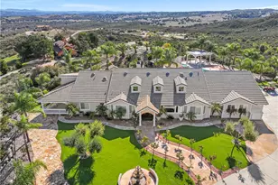 35751 Avenida La Cresta, Murrieta, CA 92562 - Photo 3