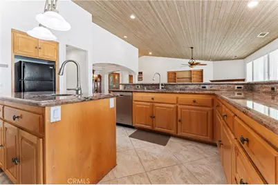 35751 Avenida La Cresta, Murrieta, CA 92562 - Photo 23