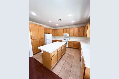 14549 Everest, Moreno Valley, CA 92555 - Photo 13