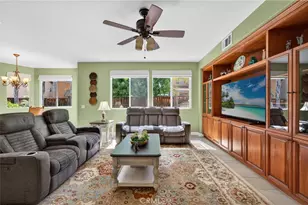 38134 Padaro St, Murrieta, CA 92563 - Photo 7