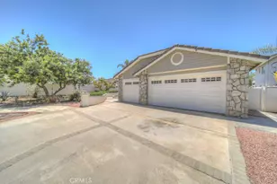 22663 Weatherly Ct, Wildomar, CA 92595 - Photo 5