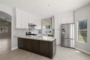 39992 Milos Ct, Murrieta, CA 92563 - Photo 13