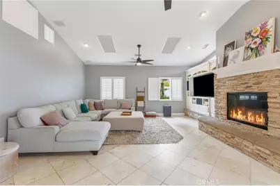 25221 Corte Sur, Murrieta, CA 92563 - Photo 17