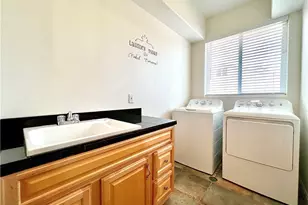 64977 Ray Ct, Desert Hot Springs, CA 92240 - Photo 17