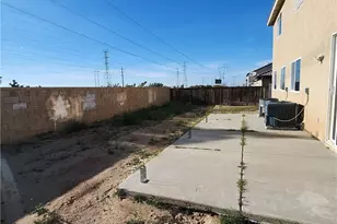 9572 Peridot, Hesperia, CA 92344 - Photo 3