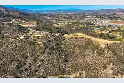 38000 Via Vista Grande, Murrieta, CA 92562 - Photo 65