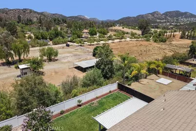 25326 Chesterfield Lane, Wildomar, CA 92595 - Photo 71