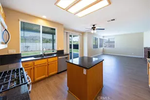 25326 Chesterfield Ln, Wildomar, CA 92595 - Photo 15