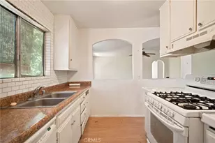 315 Michele Dr, Vista, CA 92084 - Photo 9