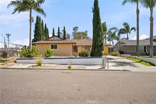 315 Michele Dr, Vista, CA 92084 - Photo 3