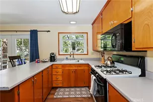 24032 Alpine Dr, Crestline, CA 92325 - Photo 11