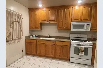 6056 Camerino, Lakewood, CA 90713 - Photo 9