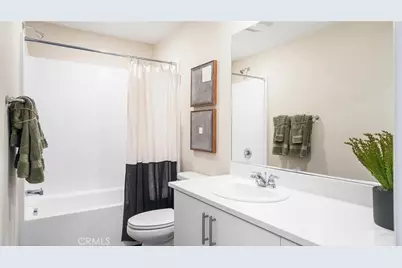17883 McKenzie Court, Hesperia, CA 92345 - Photo 9