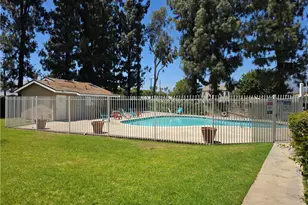 2410 N Towne, Pomona, CA 91767 - Photo 37