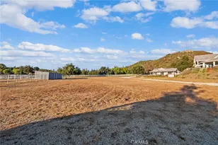37492 Calle De Lobo, Murrieta, CA 92562 - Photo 47