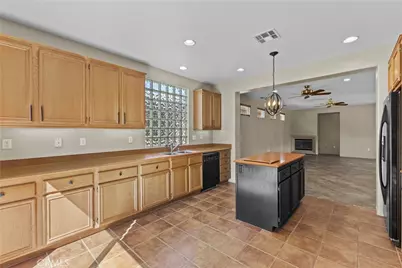 196 Four Seasons Boulevard, Hemet, CA 92545 - Photo 19