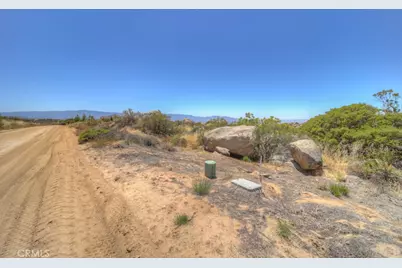 41173 Rocky Valley Way, Aguanga, CA 92536 - Photo 19