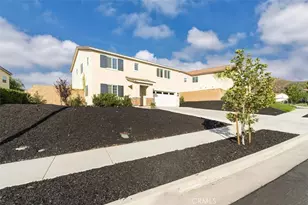 32078 Rambling Ct, Winchester, CA 92596 - Photo 7