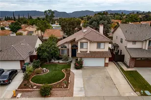 23755 Cork Oak Cir, Murrieta, CA 92562 - Photo 17